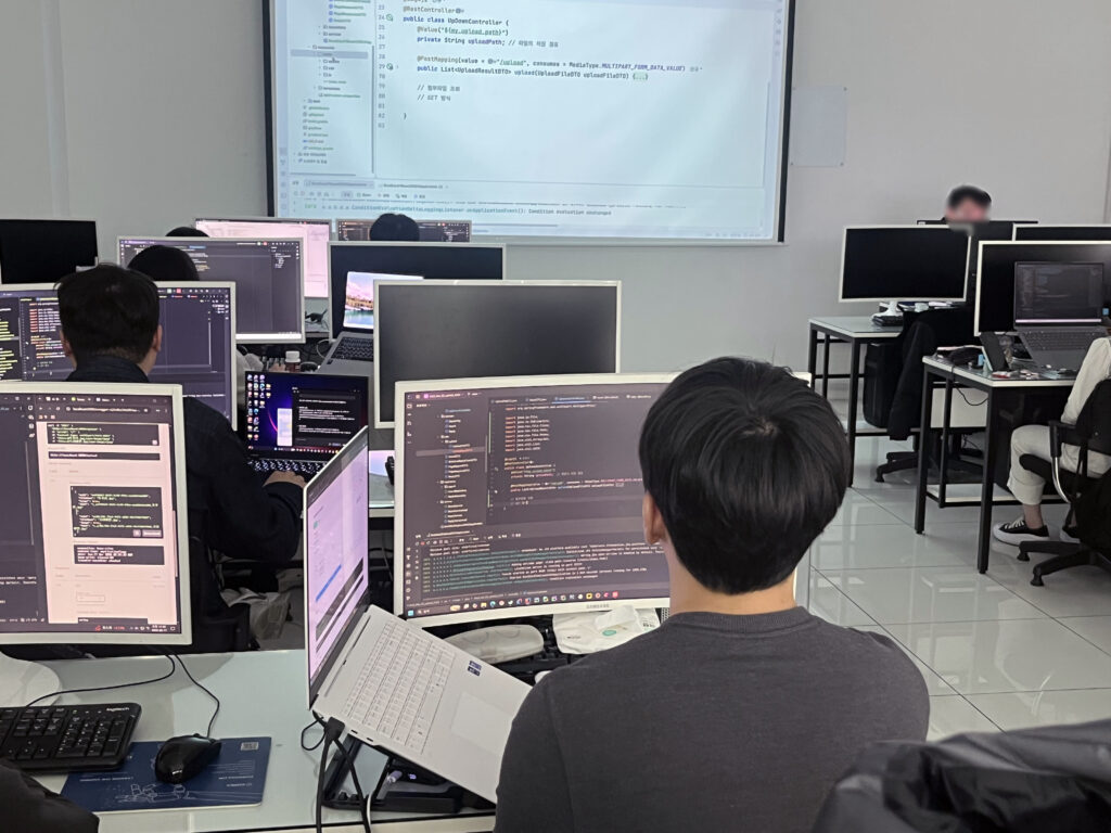 프론트엔드 개발 과정 완전 정복 6개월 | HTML CSS JavaScript React 취업까지 frontend course curriculum detail