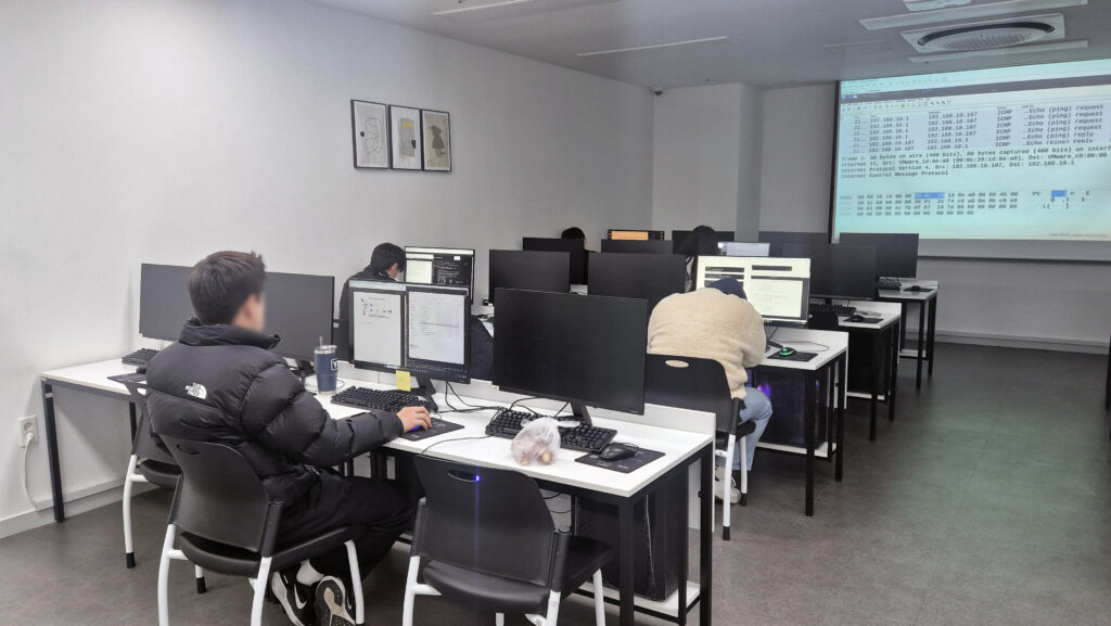 아이폰 앱 개발 과정 완전 정복 3개월 | Swift Xcode UIKit SwiftUI 앱스토어 배포까지 iphone app course curriculum detail