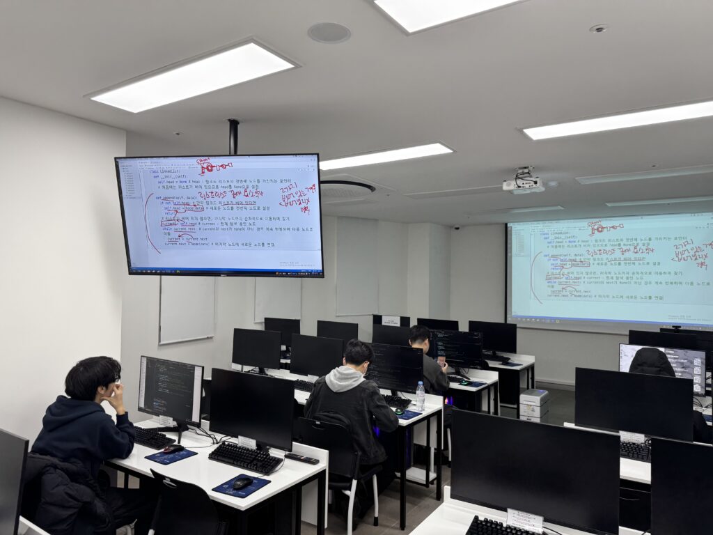 Spring, DB, JSP 등 실전 기술 완벽 마스터! 실무 프로젝트 기반 자바(Java) 취업 집중 과정 java beginner learning